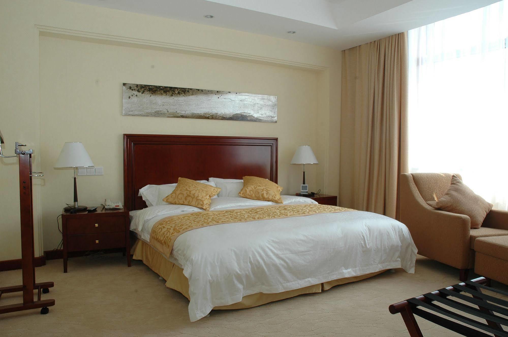 Taicang Century Hotel מראה חיצוני תמונה