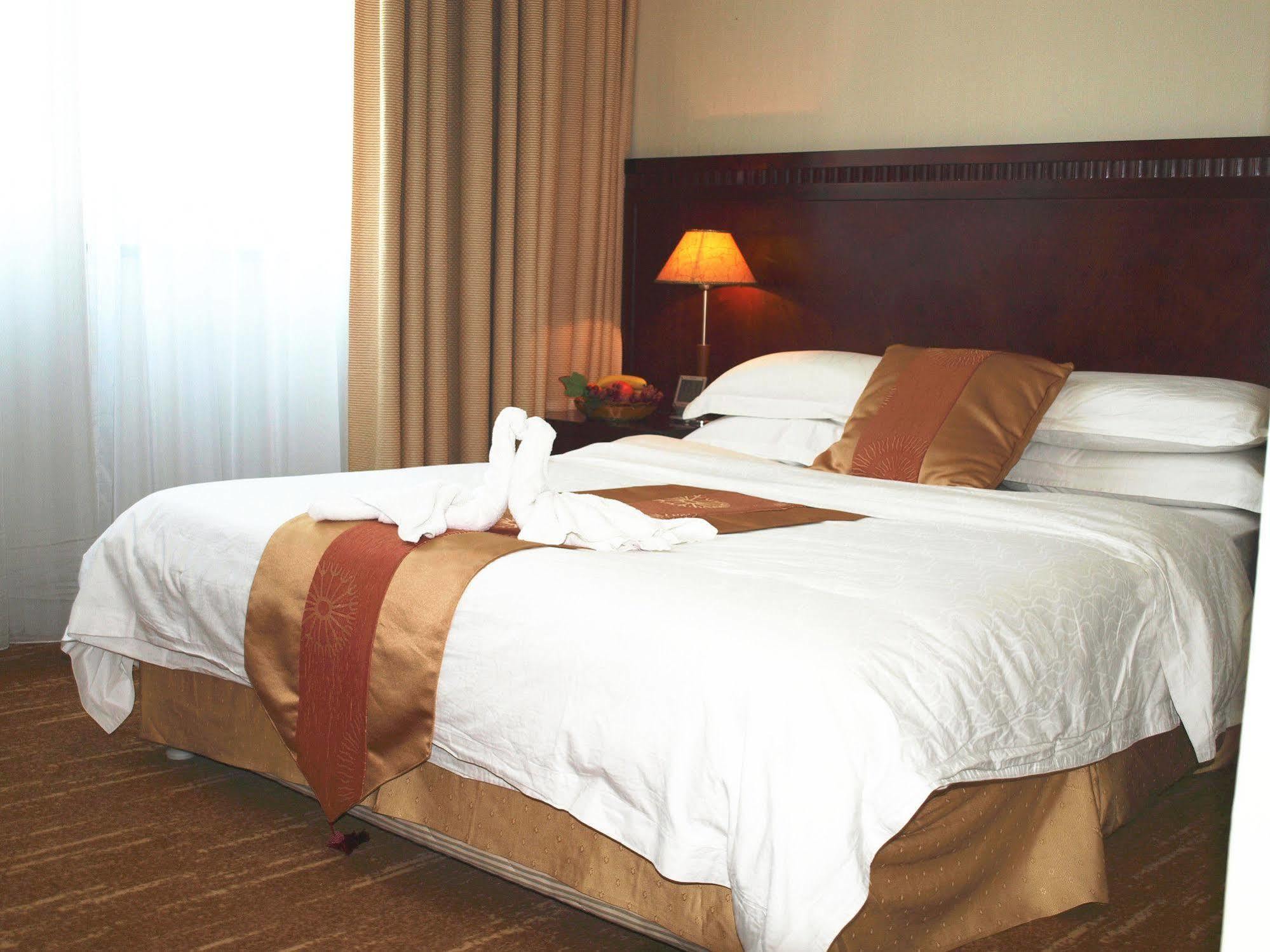 Taicang Century Hotel מראה חיצוני תמונה